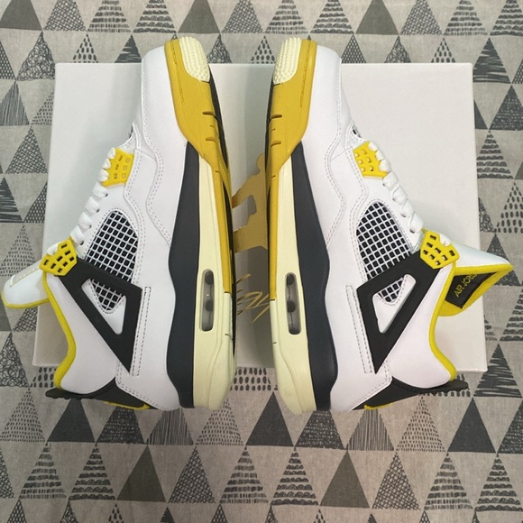 Air Jordan Aj4 Unisex Retro Sneakers White Orange Yellow - Picture 4 of 7